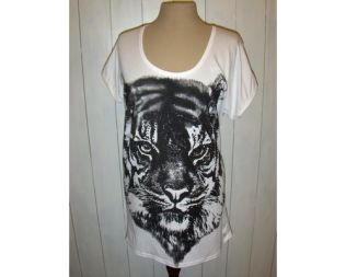 hvid bluse med print fra Cat & Co