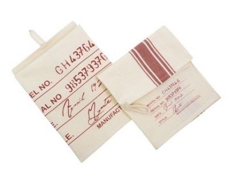 Trend foto af et viskestykke med tekst i mynte serien fra ib laursen