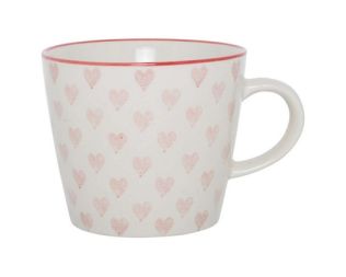 Et foto af store krus med hjerter fra ib laursen