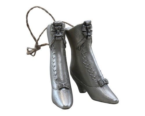 Et foto af støvle pynt til juletræet fra chic antique