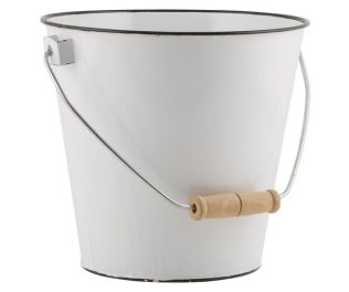 Et foto af en plantespand i emalje i hvid fra ib laursen