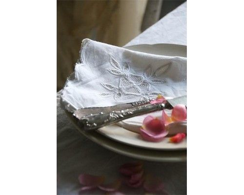 Et foto af mundservietter hvide fra Jeanne d'Arc Living