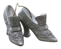 Et foto af pyntesko til træet fra chic antique