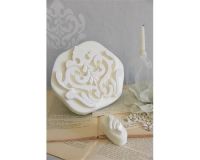 Et foto af en skabelon til væg - stencil svamp fra jeanne d'arc living