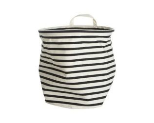 Et foto af en opbevaringspose til legetøj - stribet fra House Doctor