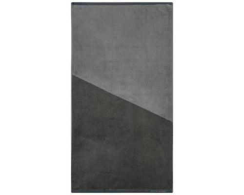 Et foto af grå håndklæder - Mette Ditmer håndklæde shades