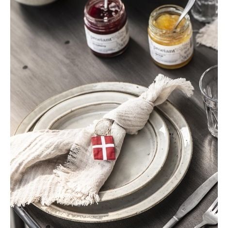 Små dannebrogsflag i stof til pynt fra ib laursen