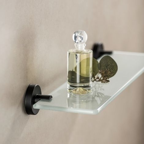 Glashylde til badeværelse i saniteret glas bosio black fra wenko