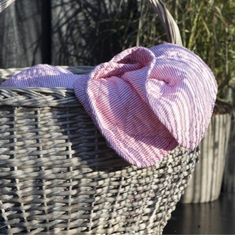 Rød plaid med hvide striber i bomuld fra ib laursen