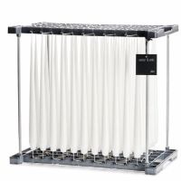 Tynde hvide kertelys 22 cm og 44 cm lange fra ester og erik