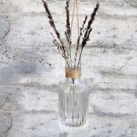 Vase med riller i glas til ophæng med jute garn