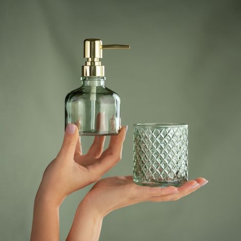 Tandbørstekrus i grønt glas og sæbepumpe i samme serie