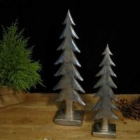 Julepynt juletræ stor lavet i metal til pynt og dekoration