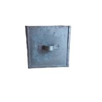 Metalkurv i zink set forfra som en lille skuffe