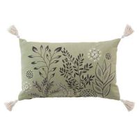 Grøn pude aflang med natur motiv og kvaster 30x50