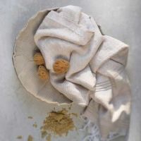 Hurtigtørrende badehåndklæde 95x180 cm på badeværelset