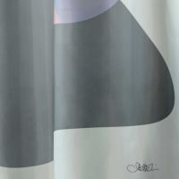 Design badeforhæng  i grønne farver ses tæt på mønsteret