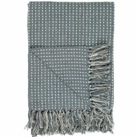 støv blå plaid med mønster og frynser fra ib laursen