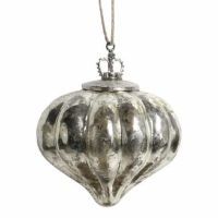 Sølv juledråbe til ophæng på juletræet eller i dekorationer