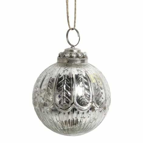 Julekugler sølv til ophæng på juletræ eller pynt i dekorationer