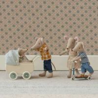 Maileg far mus på tur med mor mus og deres muse børn