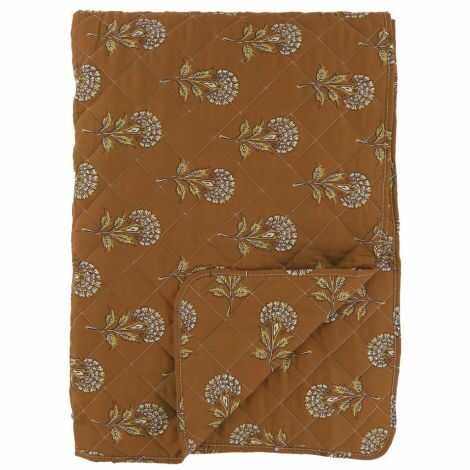 Vatteret tæppe 180x130 terracotta farvet med blomster mønster fra Chic Antique