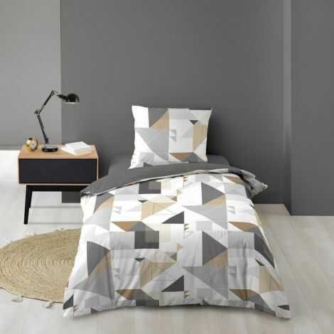 140x200 sengetøj i grå og beige farver lagt på enkeltdyne i soveværelse