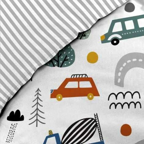 sengetøj-børn-140x200-hvor-bil-mønsteret-ses-tæt-på