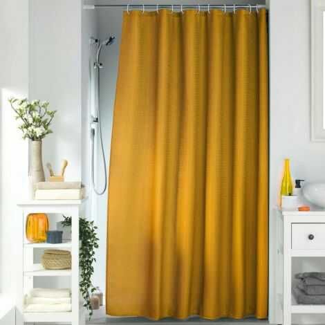 Karrygult badeforhæng 180x200 cm. i vandafvisende polyester ophængt på badestang ved brusekabine