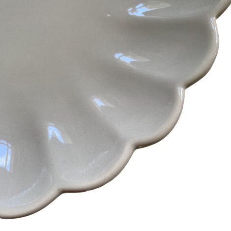 Ovnfast fad mynte stel med bølger i kanten i smuk lysebrun